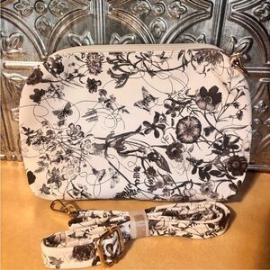 Black and White Floral Print Purse NWOT